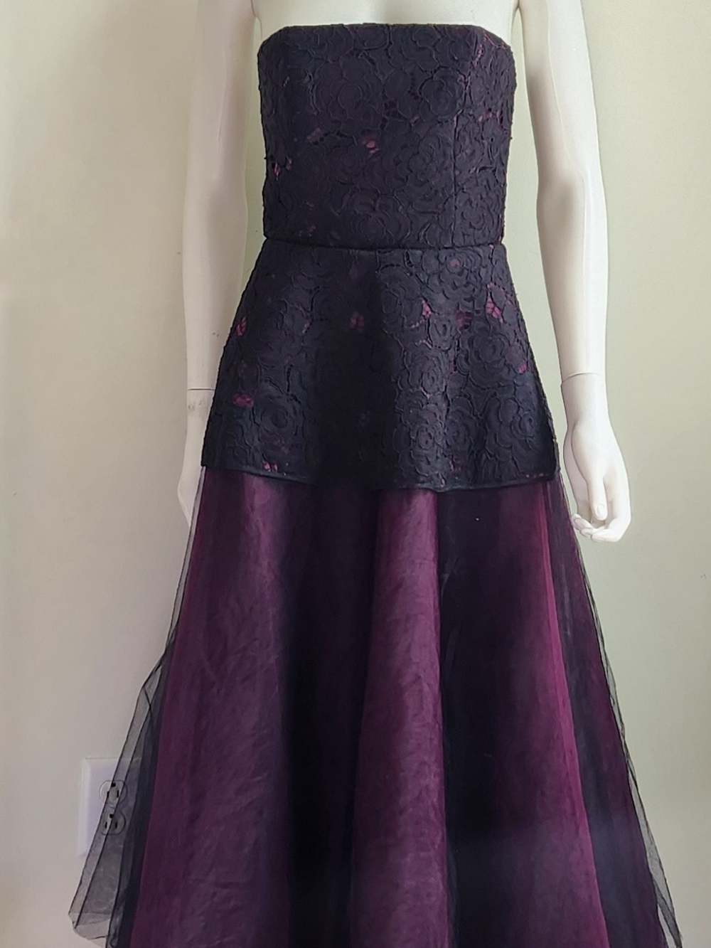 Sachin+Babi Women Strapless Gown 2 Black Lace Purple Tulle Skirt Goth Princess